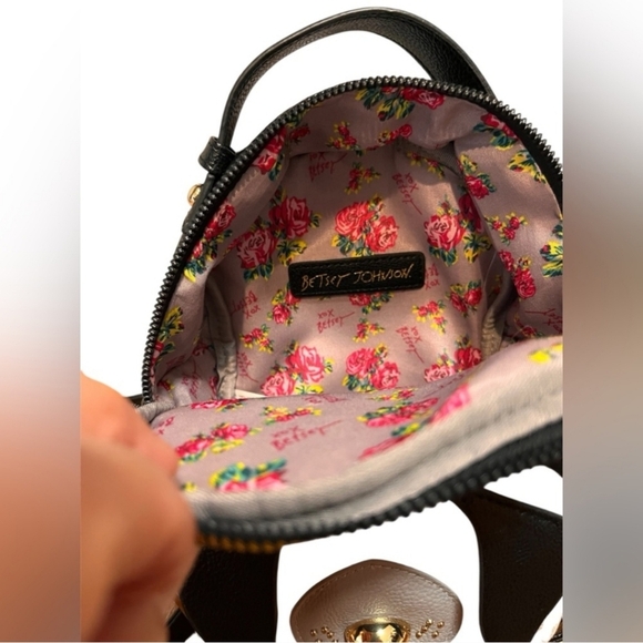 Betsey Johnson Puppy Mini Backpack EUC - Picture 6 of 6